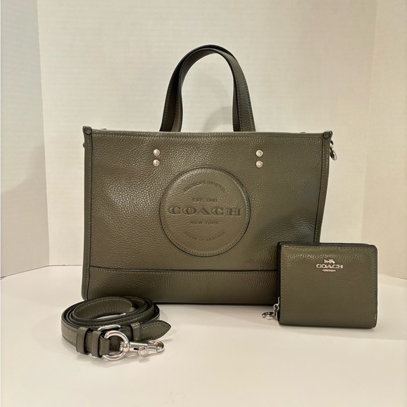 Coach Bags Deep Hunter Green Coach Purse 1 12 X 7 With Matching
